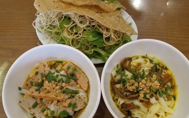 Mỳ Quảng Cá Chình - 58 Đặng Thai Mai