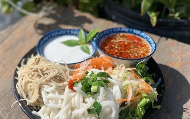 Bánh Ướt & Bánh Tằm Cô Hồng - Bạch Đằng