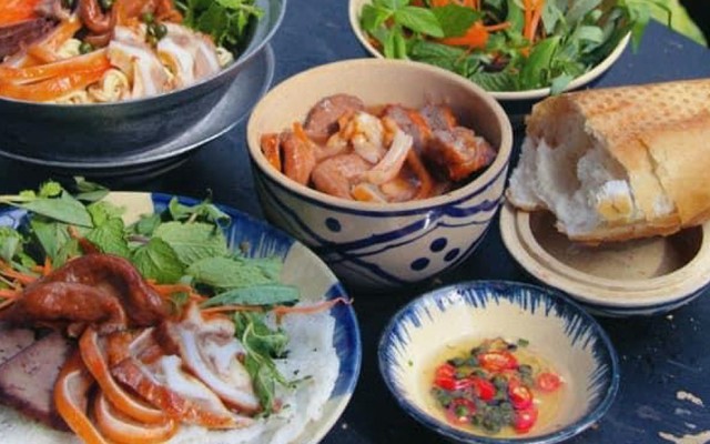 Phá Lấu Ông Hiệu - Nguyễn Công Trứ