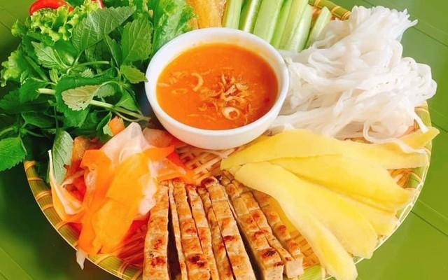 NEM NƯỚNG NHA TRANG - CHÚ KHỜ