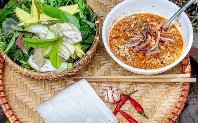 Gỏi Cá Bé Nga - 12 Đoàn Phú Tứ