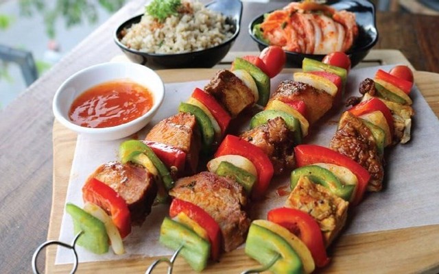 Quán Đồ Nướng & Đồ Xào - Trần Hưng Đạo