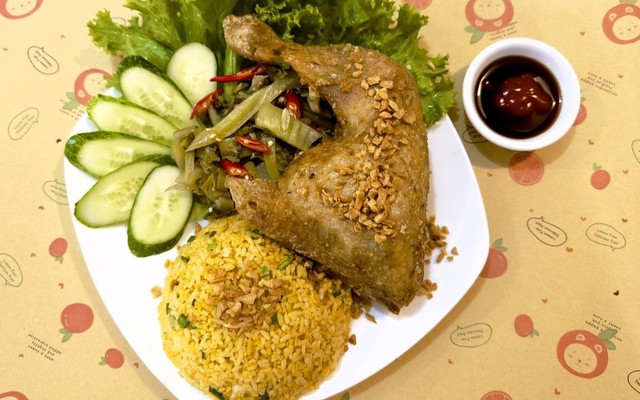 Cơm Gà Xối Mỡ Minh Chiến - Trần Hưng Đạo