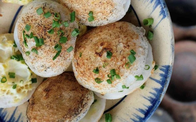 Bánh Căn Cô Dâu Vàng