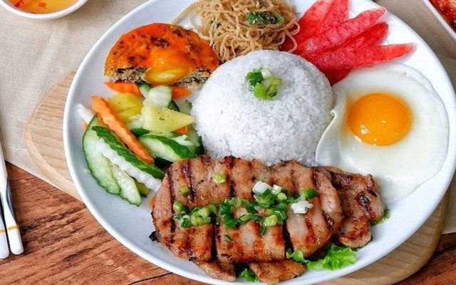 Cơm Thái - 141 Trâu Quỳ