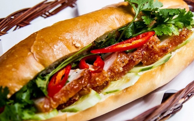 Bánh Mì Ngọc Bích - Phạm Cự Lượng