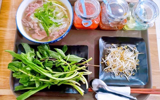 Phở Lan - Phở Thố Đá