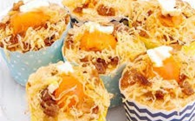 Tiệm Bánh Nhẫn Hamburger & Bông Lan Trứng Muối, Pizza - Phạm Cự Lượng