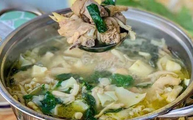 Lấu Gà Lá É Hải Dung