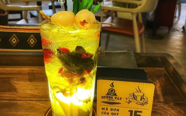 Tiệm Cà Phê Đường Tàu - Dương Tử Giang