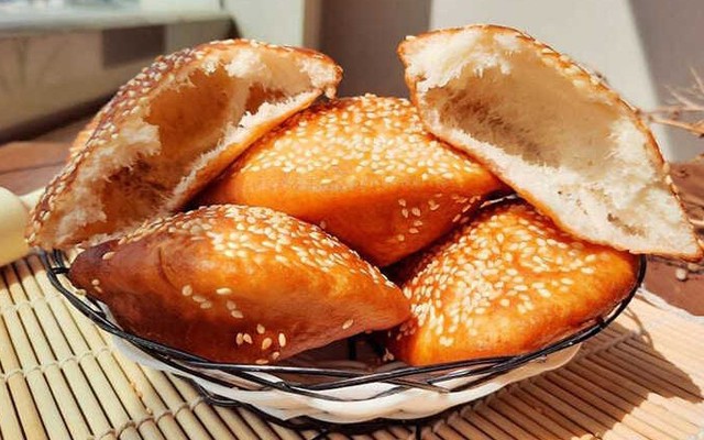 Tạp Hóa Ăn Vặt Gia Lâm - Phan Văn Hớn