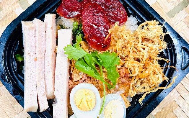 Cô Hai - Bánh Mì & Xôi Mặn