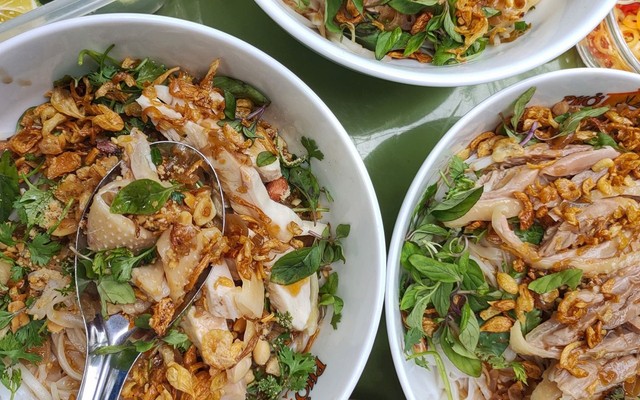 Phở Gà Thuỷ Béo - 137 Trần Đại Nghĩa