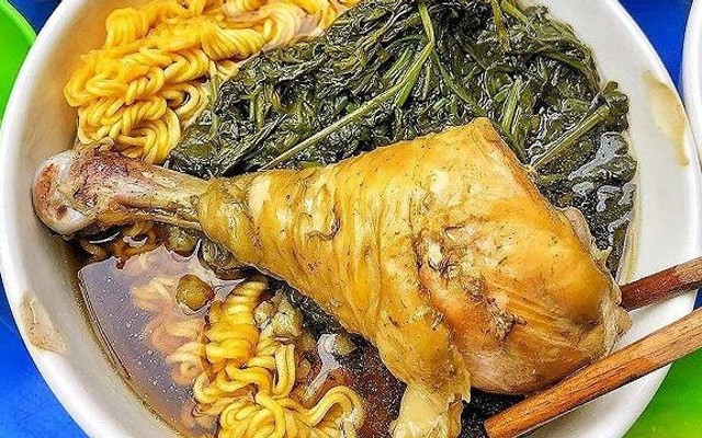 Mì Gà Tần & Chân Gà Lắc - Quán Ăn Đêm Sen - Đường Láng