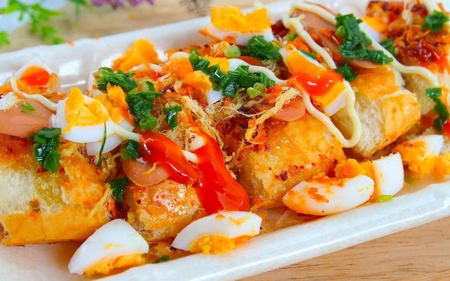 Bánh Mì Nướng Muối Ớt - 63 Nguyễn Hoàng