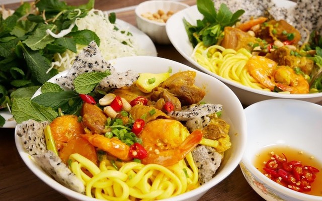 Mì Quảng - Hủ Tiếu Cô Xuyến