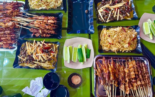 Cứ Điểm Đồ Nướng - Ốc Xào Măng & Phở Xào