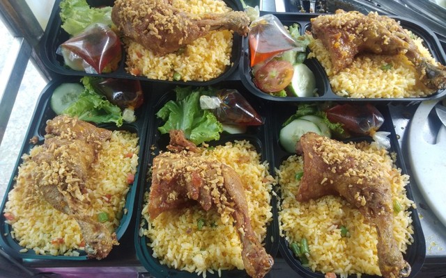 Cơm Chiên Gà Xối Mỡ 700 - Nguyễn Thị Định