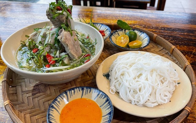 Bún Thái Tomyum Khunni 2 - Sườn Tháp Cay & Bún Bò Thái - Đường Số 4