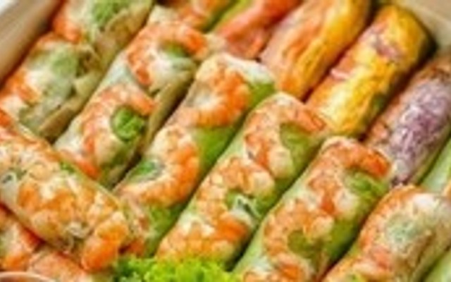 Tiệm Nhà Dâu - Gỏi Cuốn , Bún Trộn & Nem Nướng Nha Trang