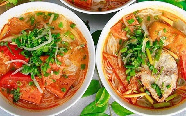 Bún Phở Mẹ Vi - Vũ Bảo