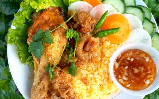 Cơm Gà Chiên Nước Mắm - Học Lạc