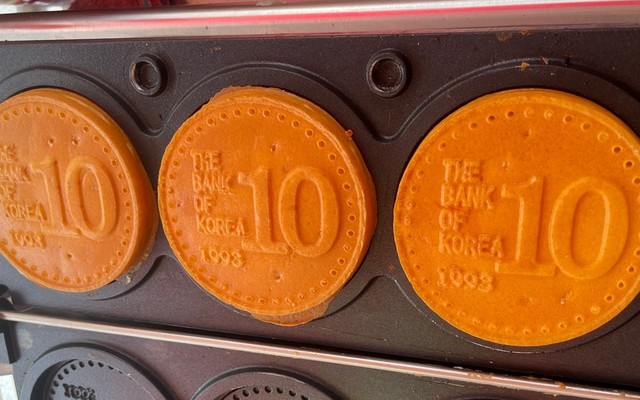 Bánh Đồng Xu Phomai 10 Won - 116 Cống Quỳnh