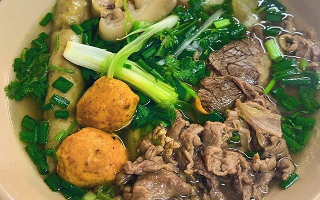 Bún Bò Huế - 69 Nguyễn Chí Thanh