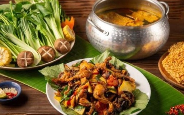 Lẩu Ếch Đồng Quê - Trần Bình