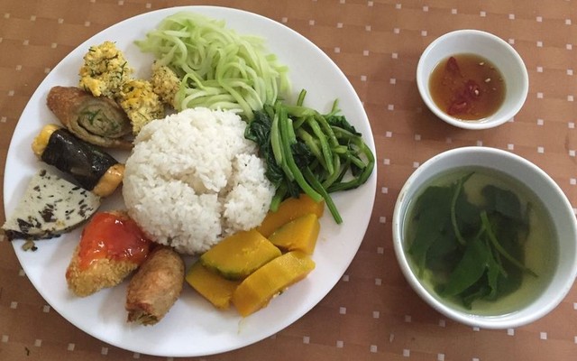 Cơm Chay Cô Nga - 700 Lê Hồng Phong