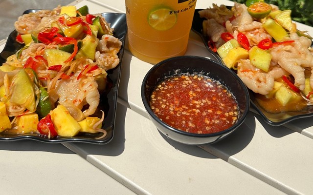 Chân Gà Sả Tắc Dì Chín - Xuân Diệu