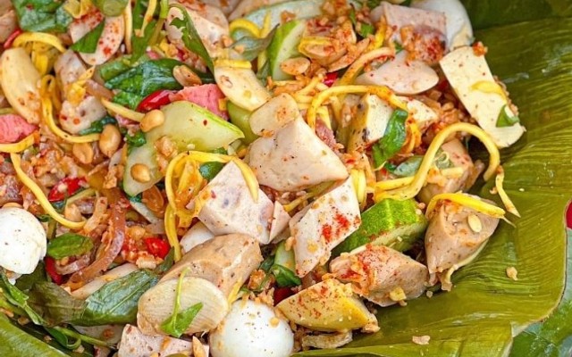 Tiệm GinLy - Tré Trộn & Chân Gà Trộn - Triều Khúc