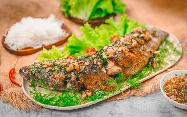 Hồ Nhơn Quán - Cá Lăng Thiên Nhiên & Gà Đá