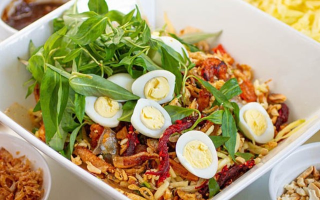 Ăn Vặt 4 Cô - Bánh Tráng Trộn, Cá Viên Chiên & Trà Sữa - Đường 185