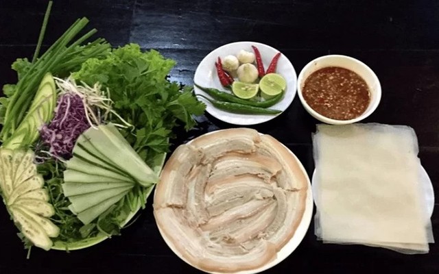 Bún Mắm & Bánh Tráng Cuốn Thịt Heo - Sam Tran - 50 Nguyễn Trung Trực