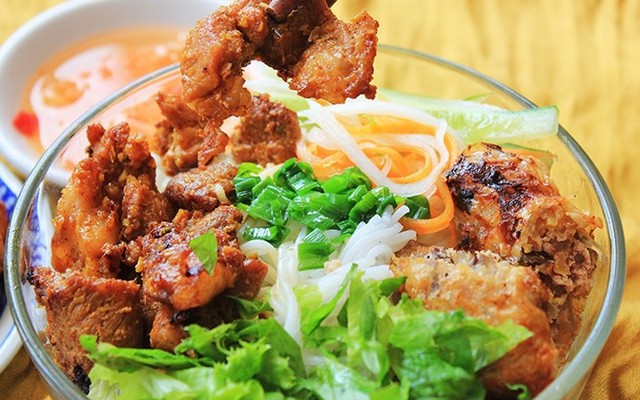 BÚN THỊT NƯỚNG BẢO BẢO - 133 Tân Quý