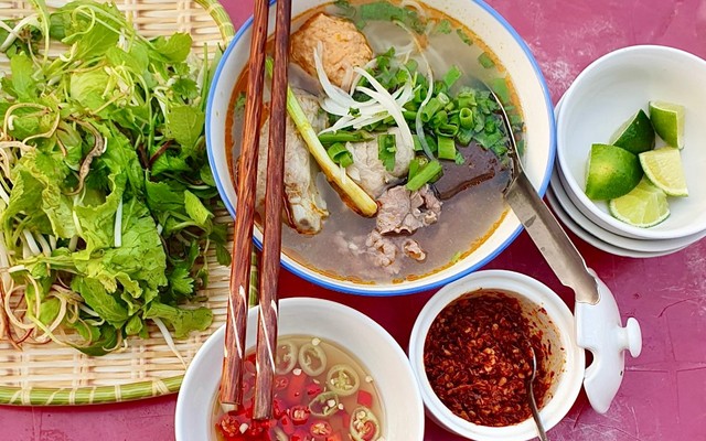 Quán Bún Bò Ông Thanh - 157 Trần Phú