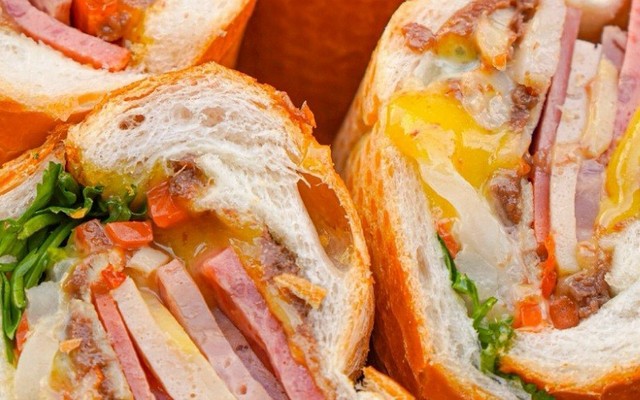 Bánh Mì Hoàng Lam