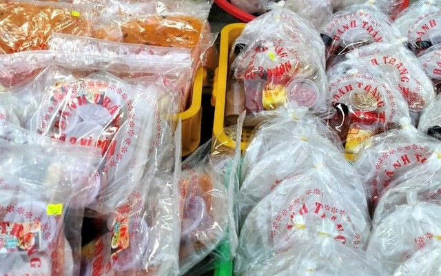 Ăn Vặt Cô 3 Xì Gòn - Bánh Tráng Phơi Sương - Đường 3 Tháng 2