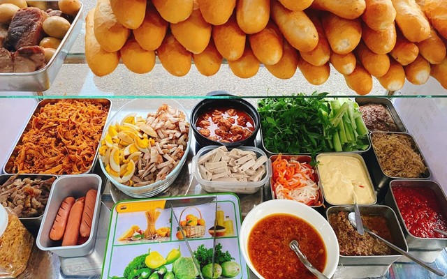 Bánh Mì Cô Ba Quy Nhơn