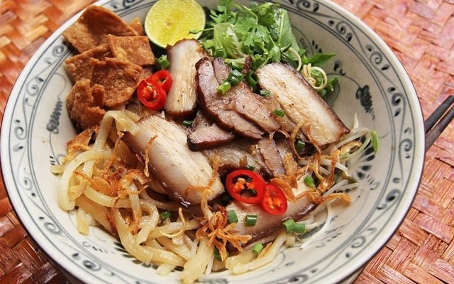 Cao Lầu & Mỳ Quảng - Nhà Mẹ Mình