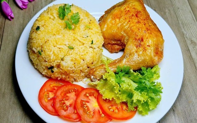 Cơm Gà Xối Mỡ Thị Xoài - Chu Văn An