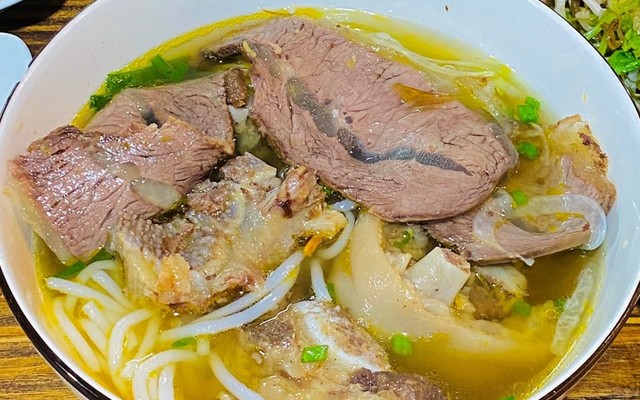 Bún Bò Huế O Mi - 275 Trịnh Đình Trọng