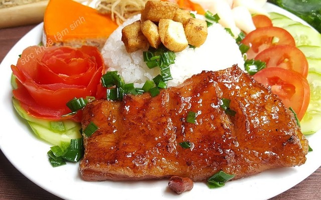 Cơm Gà, Bún Bò & Mì Quảng - 34 Tú Mỡ