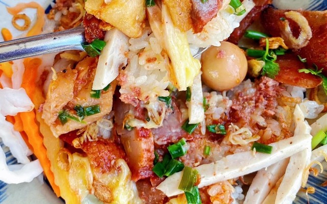 Xôi Anh Hoàng - Xôi Thịt Trứng & Xôi Bắp - Nguyễn Phước Lan