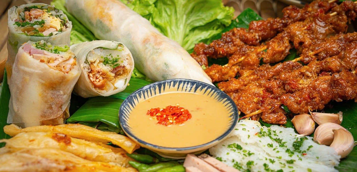 Hà La Cà - Bánh Mì Bình Định & Bánh Cuốn Tây Sơn - Huỳnh Khương Ninh |  ShopeeFood - Food Delivery | Order & get it delivered | ShopeeFood.vn