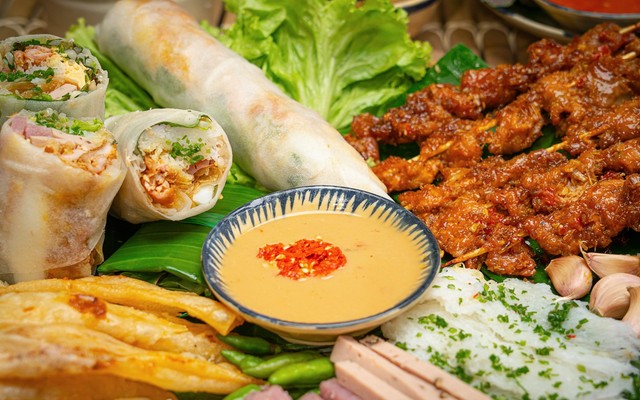 Hà La Cà - Bánh Mì Bình Định & Bánh Cuốn Tây Sơn - Huỳnh Khương Ninh