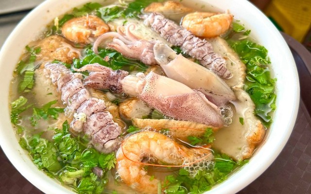 Bún Hải Sản - 176 Nguyễn Sơn