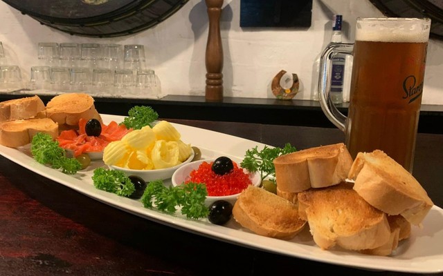 Kozak Restaurant & Bar