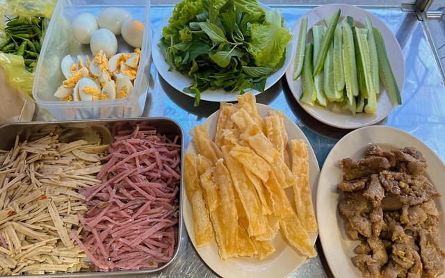 Bình Định Quán Bà 6 - Bánh Mì Bình Định, Bánh Cuốn Tây Sơn & Bún Khô - Đường Số 10